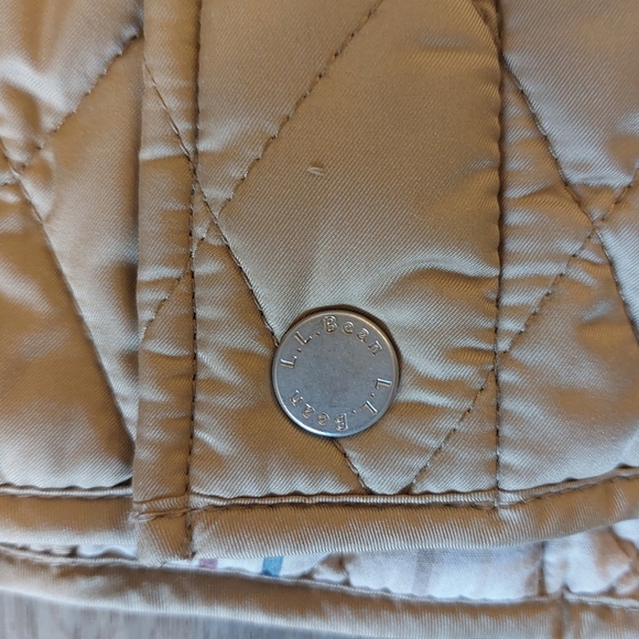 L.L.Bean Quilted Puffer Vest (See Description For Size) - Picture 9 of 11